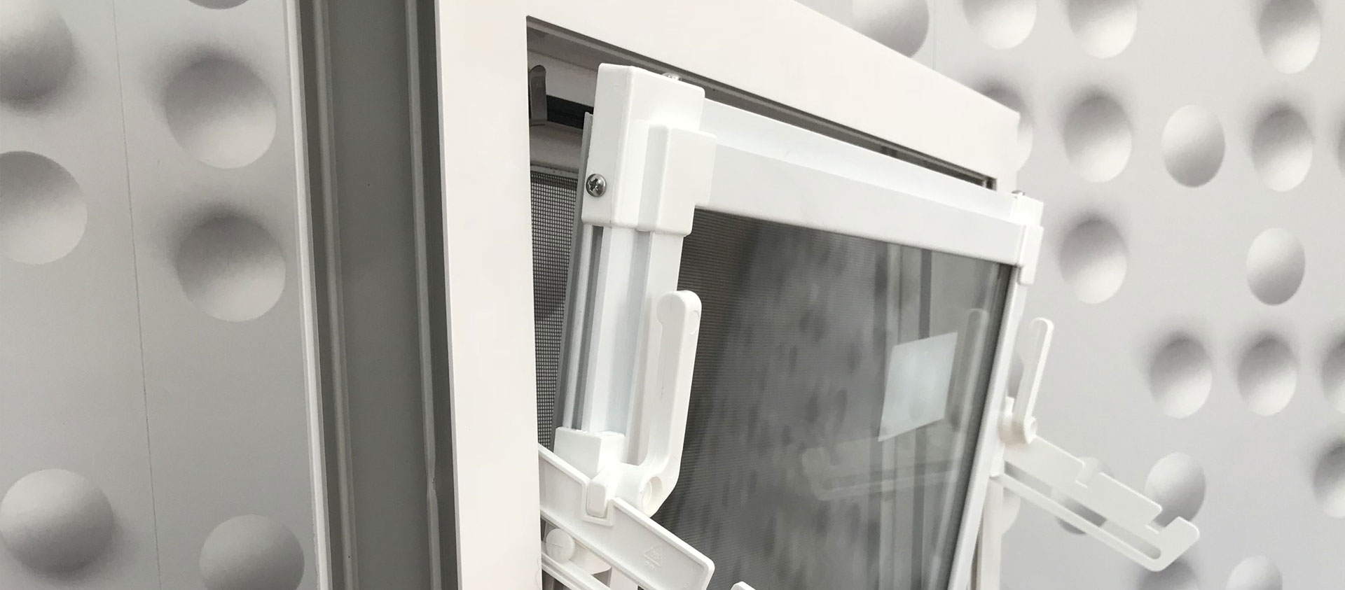 PVC vinduer til husdyr, stald, myggenet, producent Polen